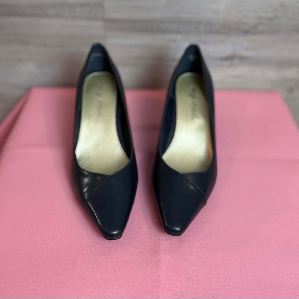 Easy Street Chiffon Pointed Toe Kitten Heel Pumps - Picture 4 of 5